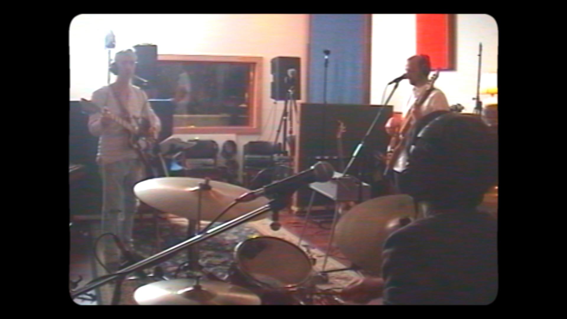 Dinga Chicka Music Video